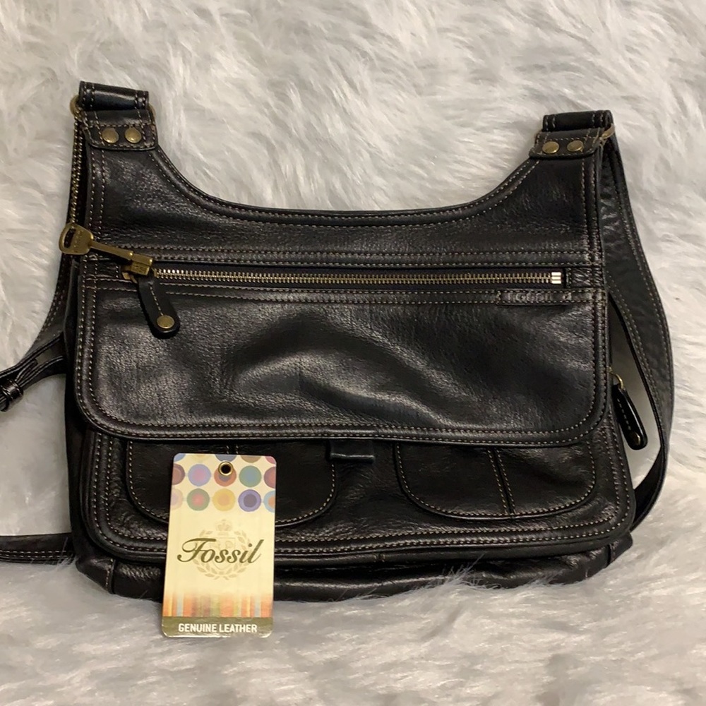 SOLD. Leather Fossil Crossbody Bag